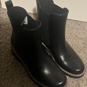 Womens Celina Chelsea Ankle Boots SZ 7